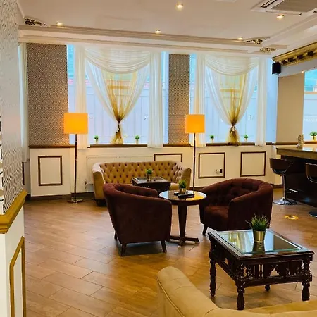 Ladbrooke Hotel 3*